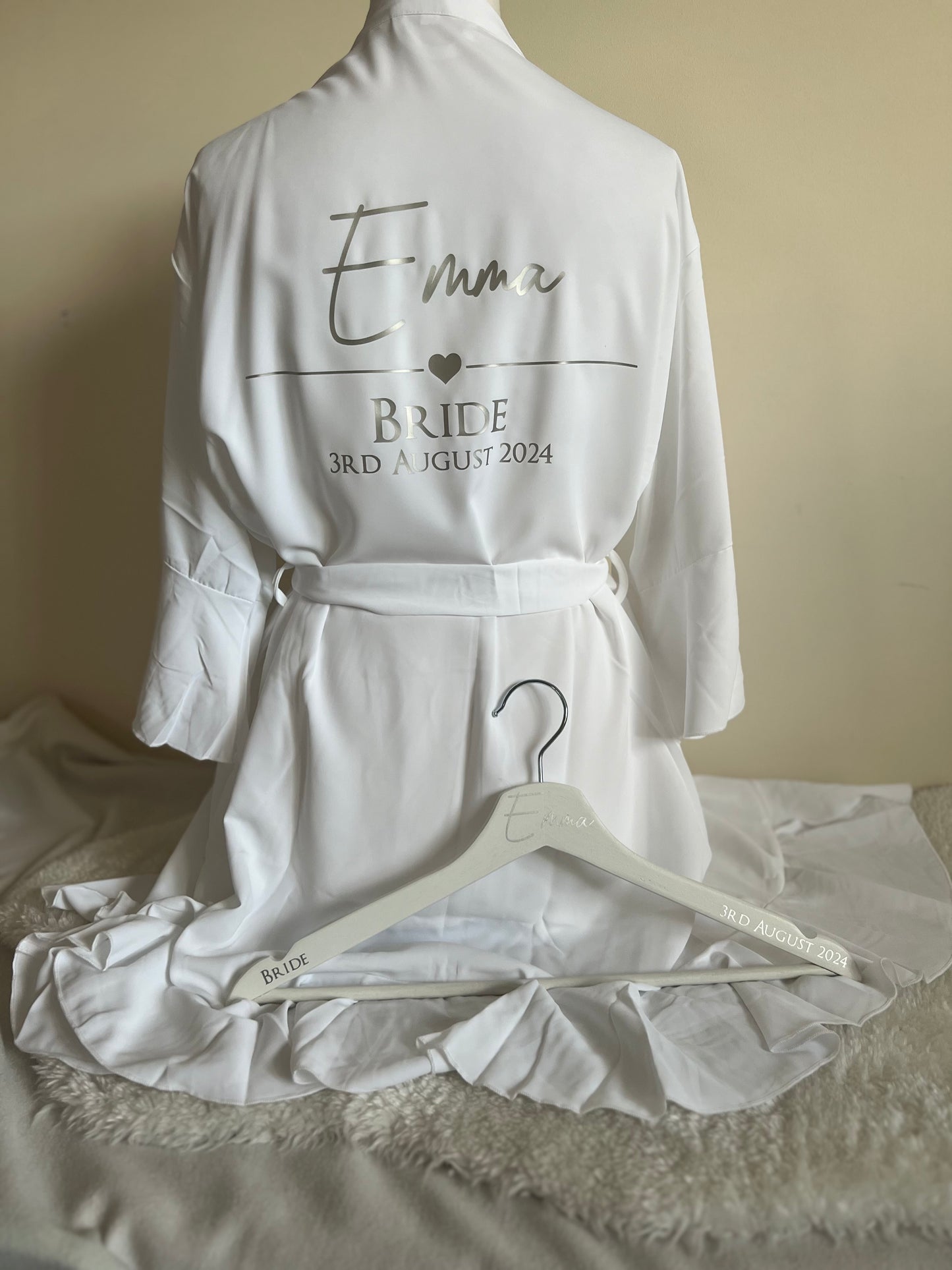 Frill Child Sleeve Robe