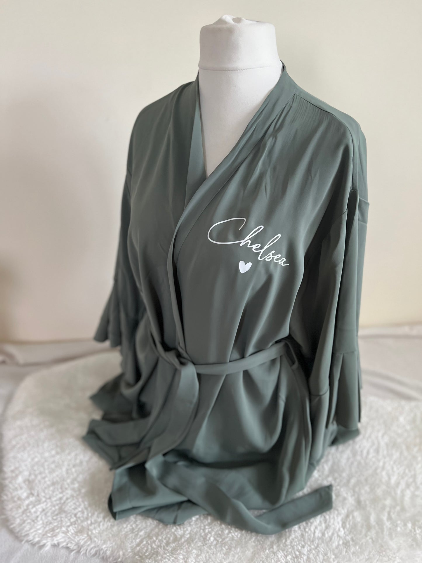 Frill Child Sleeve Robe