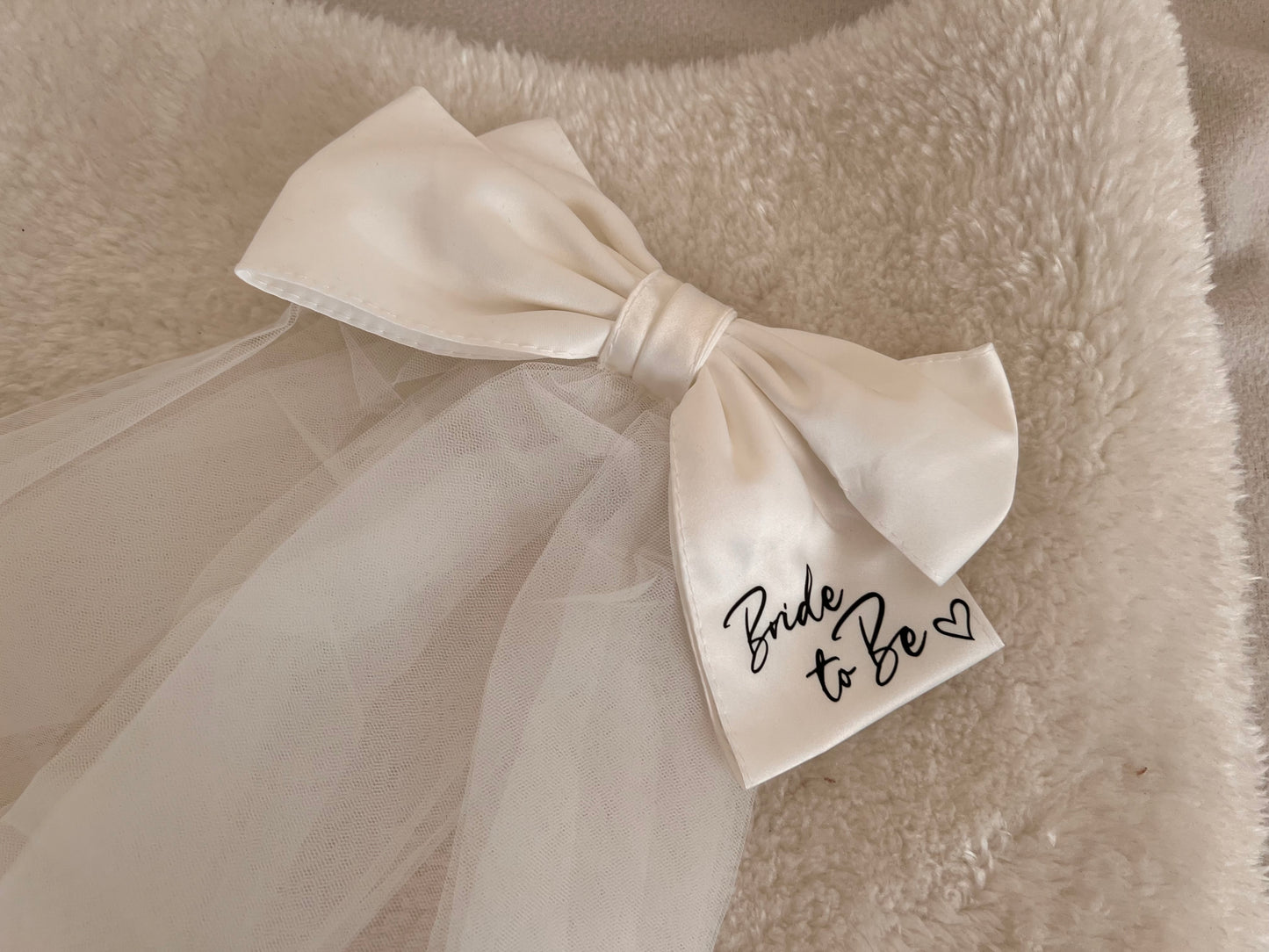 Bow Clip Veil
